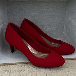 Dexflex Comfort Scarlet Heels
